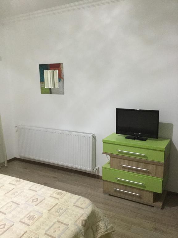 Raza Soarelui Solid Apartament